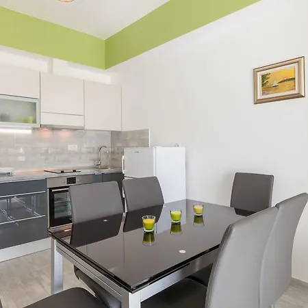 Kike Apartman *